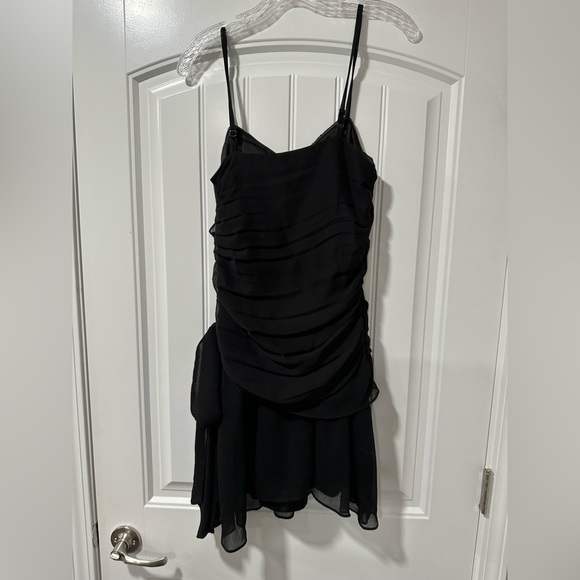 EXPRESS party dress w bow detailing - Picture 2 of 5
